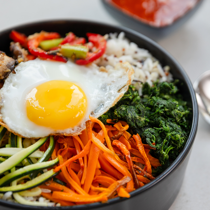 Bibimbap de cereales variados