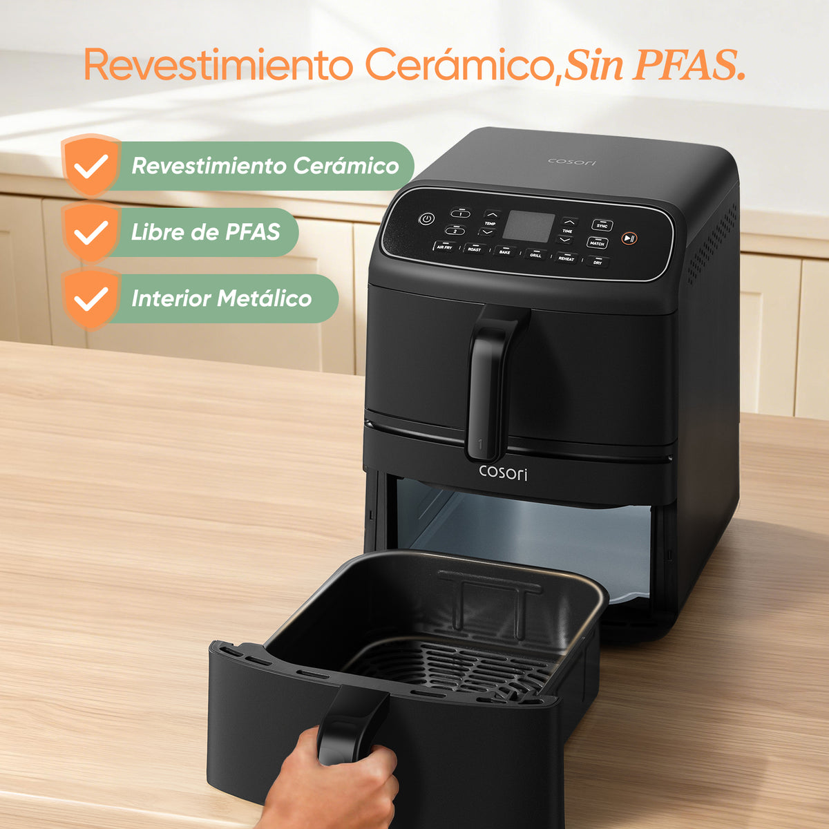 Infografía de la freidora COSORI Compacto 8,6L destacando la cesta con revestimiento cerámico libre de PFAS